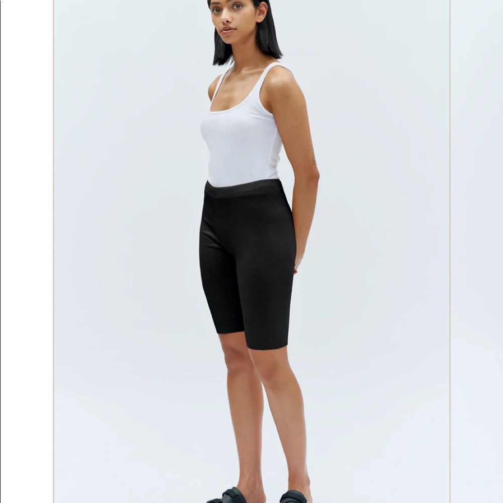 NWT Kotn Ribbed Rolled Hem Cycle Shorts